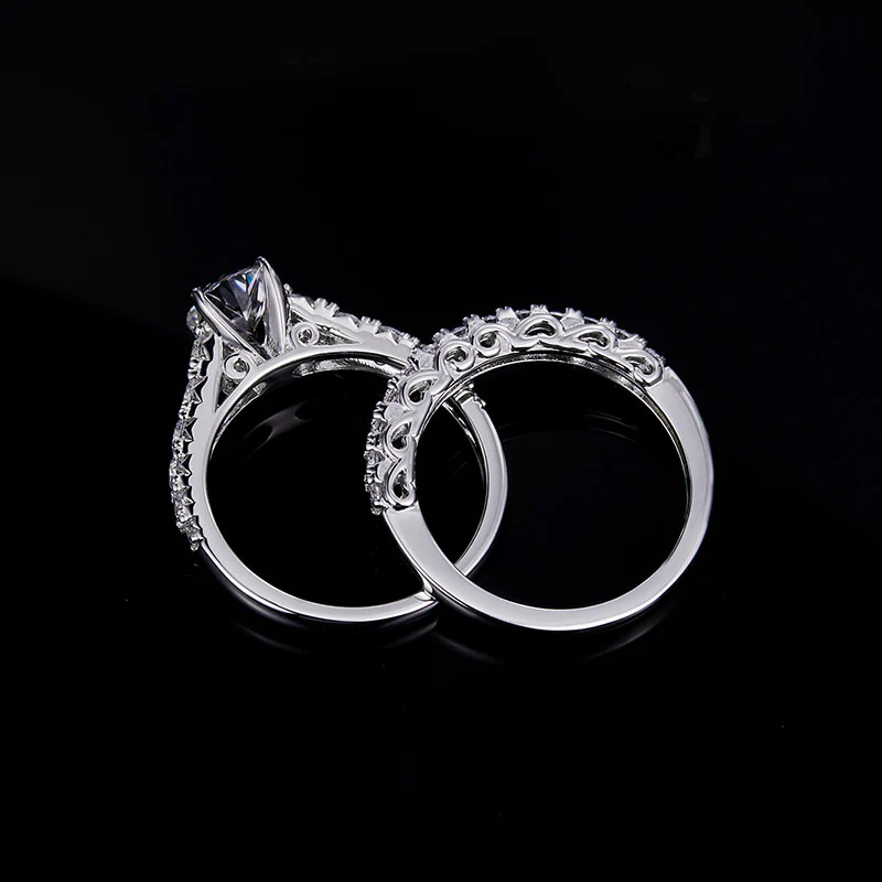 Cathedral Moissanite Sidestone Bridal Engagement Ring Set - Image 4