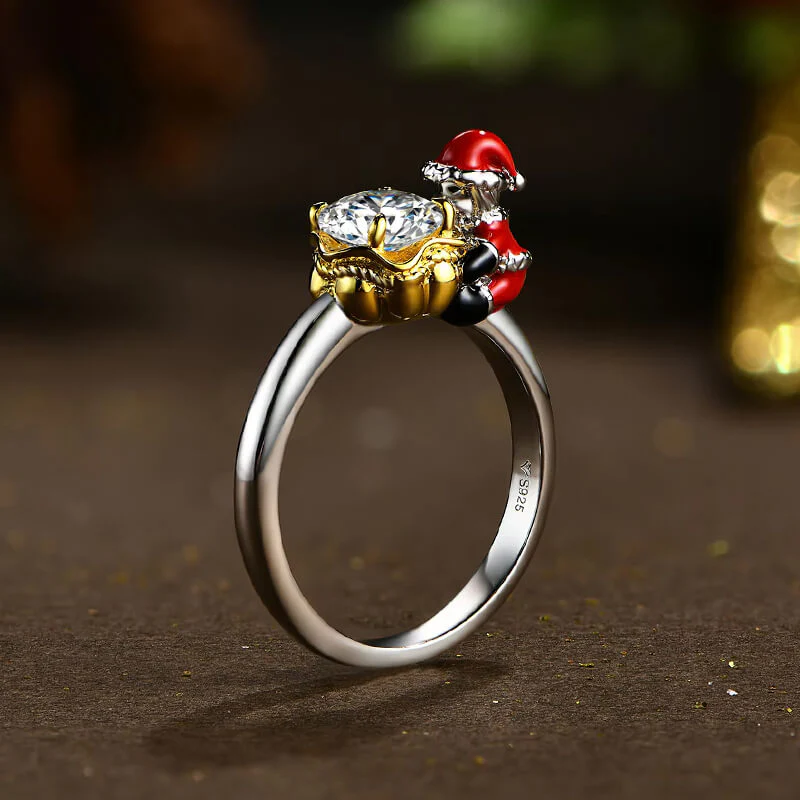 Christmas Inspired Solitaire Moissanite Enamel Engagement Ring - Image 5
